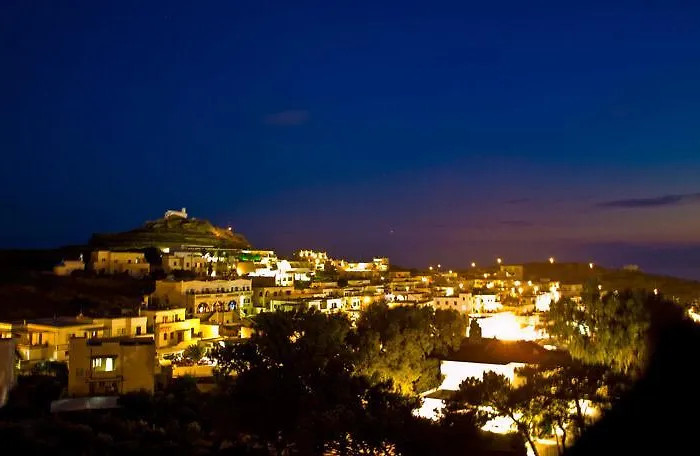 Village Twins 1 3* Chora