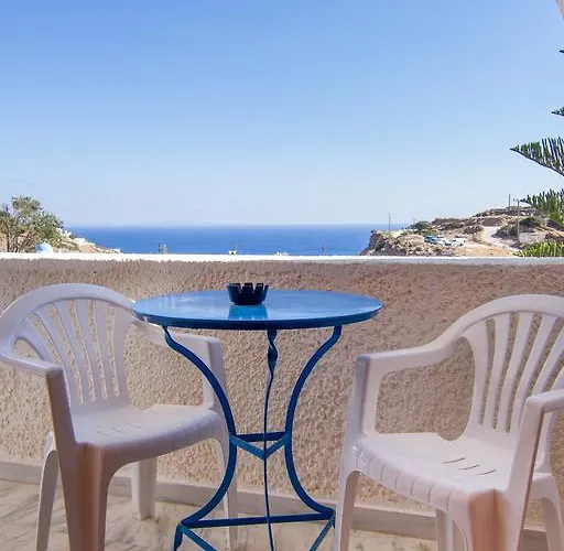 Village Twins 1 3* Chora